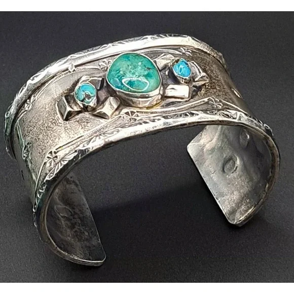 Vintage Navajo 3 Stone Turquoise SS Wide Cuff Bracelet~ - Picture 9 of 14